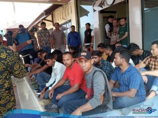 Team Gabungan Satreskrim Polres Bengkalis Berhasil Tangkap 30 Orang TPPO di Pinggiran Laut Desa Sepahat